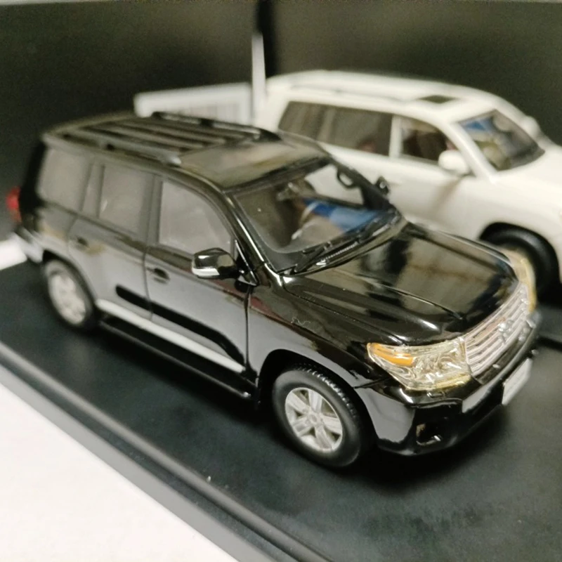 HRN 1/43 escala Land Cruiser LC200 coche de resina modelo colección estática decorado regalos de vacaciones juguetes regalo de recuerdo