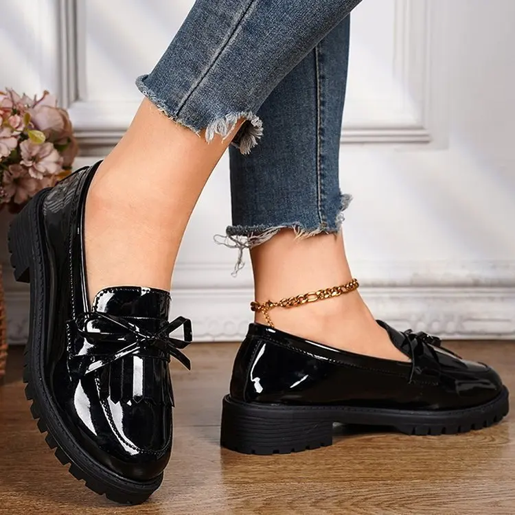 Damen-Loafer mit Plateau aus PU-Leder, bequeme Frühjahrsschuhe für Damen, neue Slip-on-Flats mit Quasten, Einzelschuh, Übergröße 2026