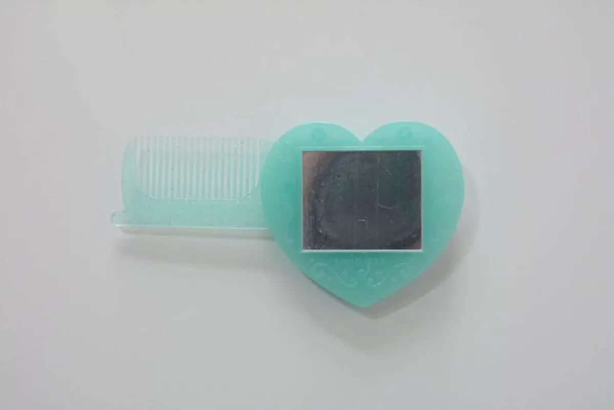 Hot Women Girl Folding Hair Brush with Mirror Compact Pocket Size Travel Comb Heart Shaped Gift Cute Mini Pocket Mirror