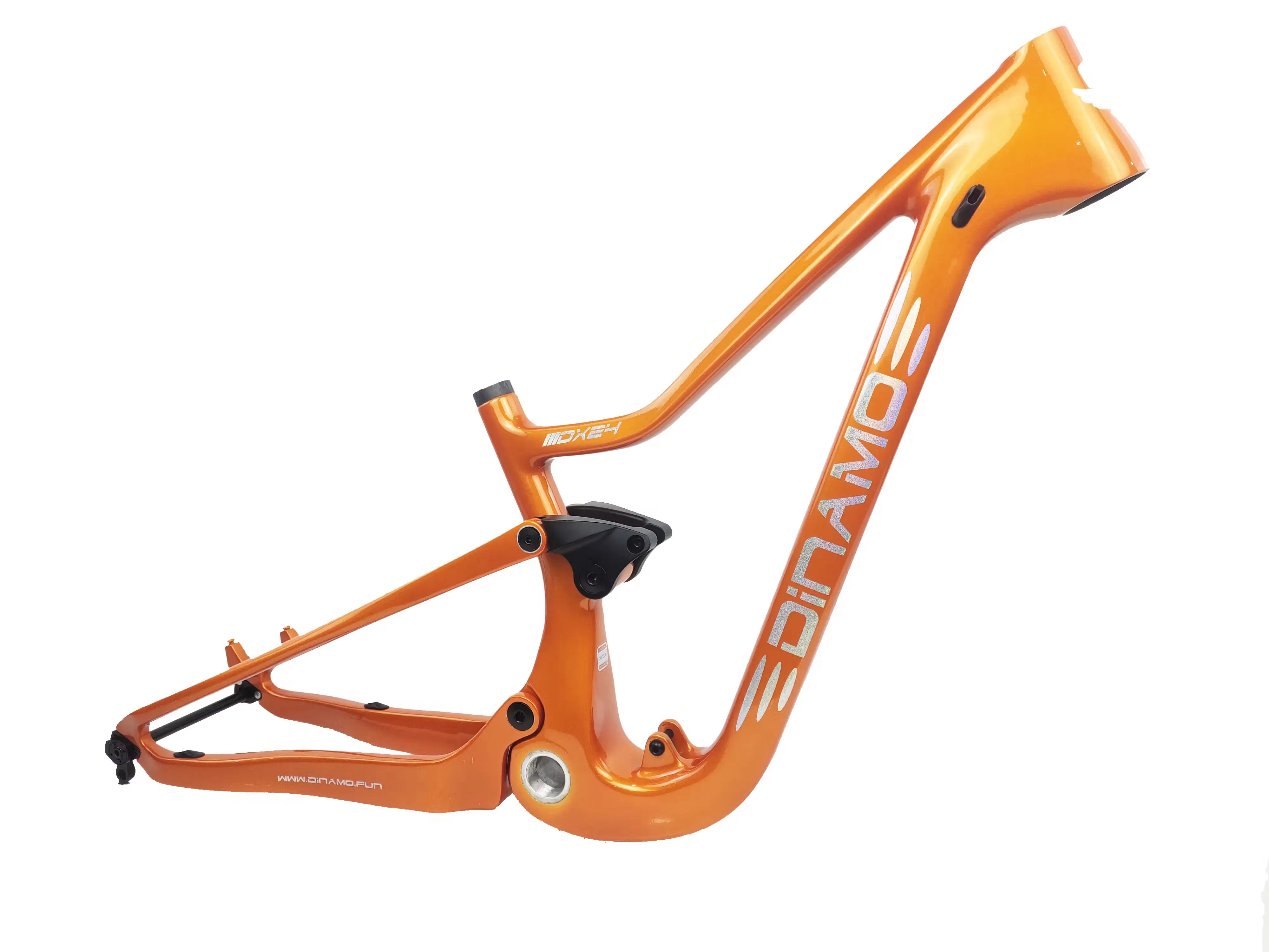 

24 Carbon Fiber Soft Tail Absorber Mountain Bike Frame, Dinamo DINAMO