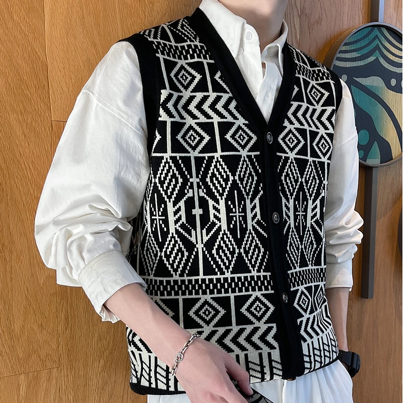 Men's Fashion Knitted Vest V-neck Button Down Sleeveless Jacket Mens Y2K Clothes Spring Autumn Trendy Casual Vests