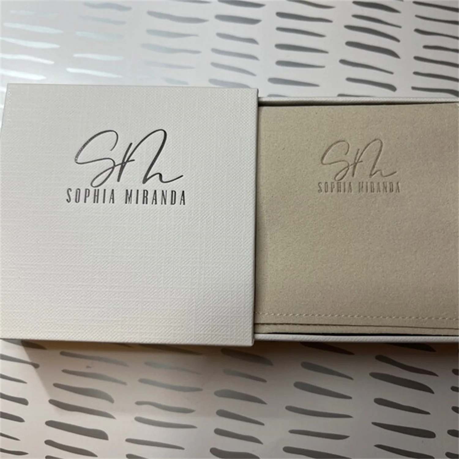 

50pcs Sets Custom Logo Jewelry Box with Microfiber Pouch