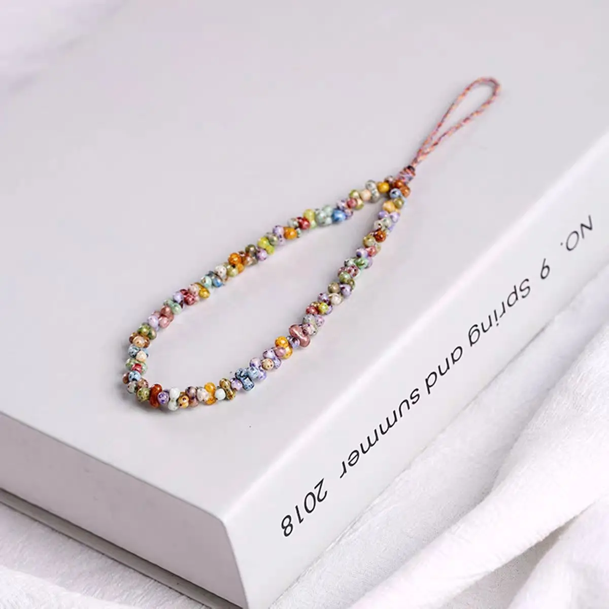 

Браслет-ремешок ручной работы из разноцветных стеклянных бусин в стиле бохо для телефона, сумки, ключей, подарок