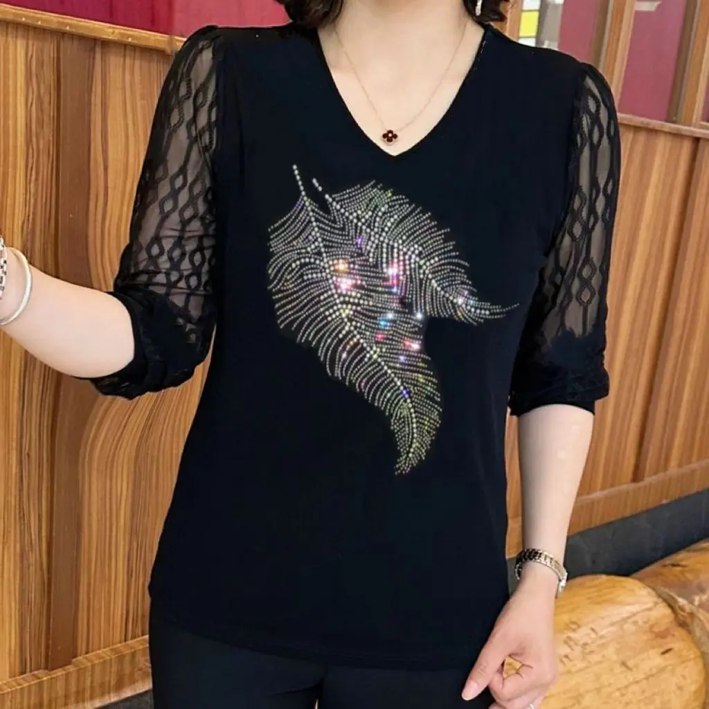 Mid-sleeve Sunscreen Lace Cut-out V-neck T-shirt Women's 2024 Summer Hot Diamond Shirt Feminine High-end Base Shirt