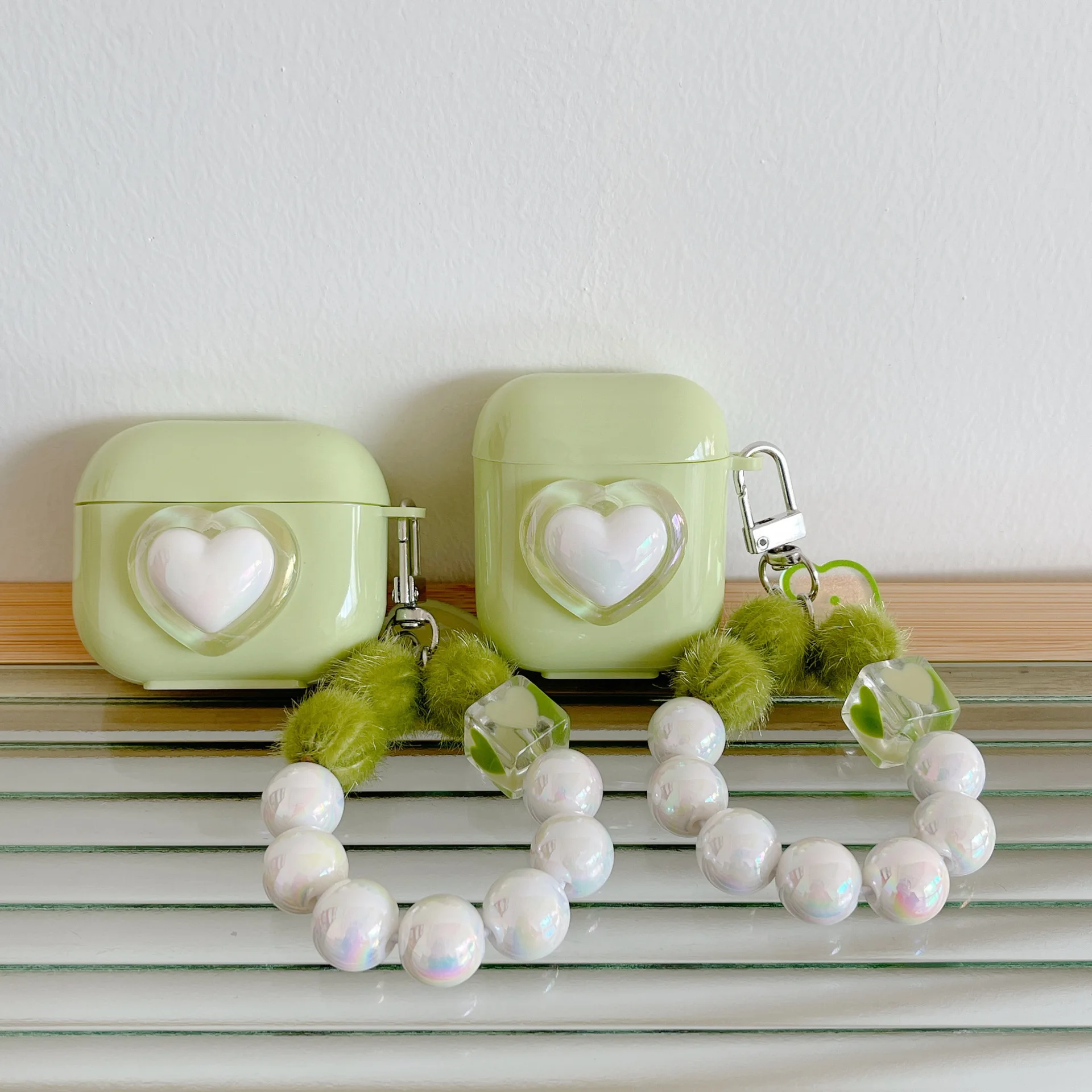 

Fashion Green Love Earphone Cases TPU With Pearl Keychain For Airpods 1 2 3 Pro