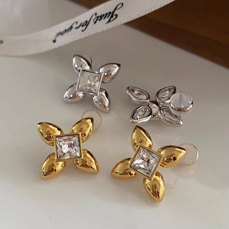 الفرنسية بسيطة ستار ساحة الزركون أقراط للنساء أزياء رائعة الراقية يشعر تألق كل مباراة مجوهرات هدايا