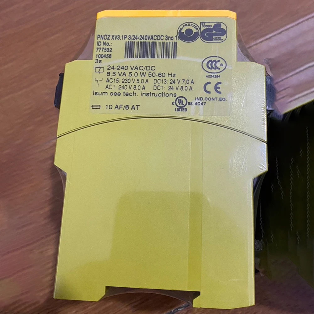 High Quality for Pilz PNOZ XV3.1P 777532 24-240V Safety Relay Module in Box