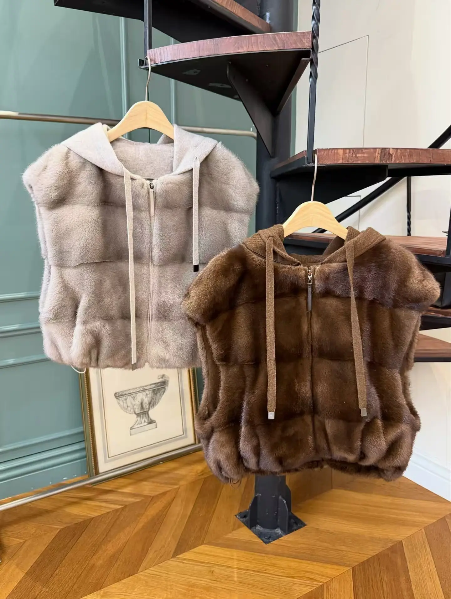 Women's Autumn Winter Chic Streetwear Hooded Faux Mink Hair Vest Outwear Lady Zip Up Sleeveless Faux Fur Thick Warm Loose Vest