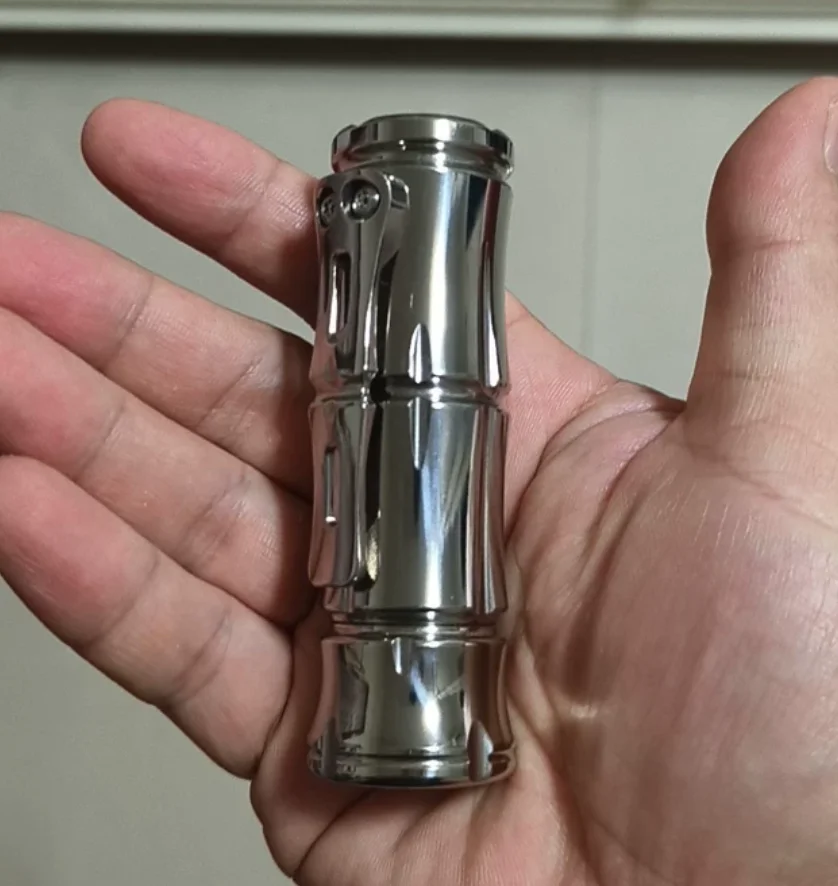 Used EDC Wanwu Mo Bamboo Titanium Alloy Flashlight Torch Lamp decompression toy