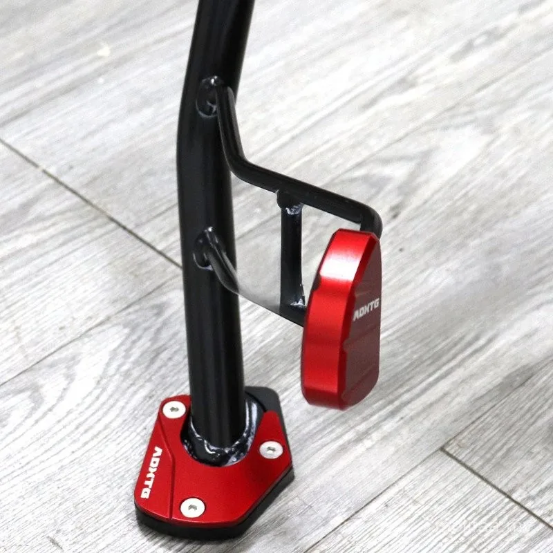 แผ่นขยายขาตั้งข้างมอเตอร์ไซค์ CNC อลูมิเนียม สำหรับ SYM ADXTG 400 อุปกรณ์เสริมแผ่นขยายขาตั้งข้าง