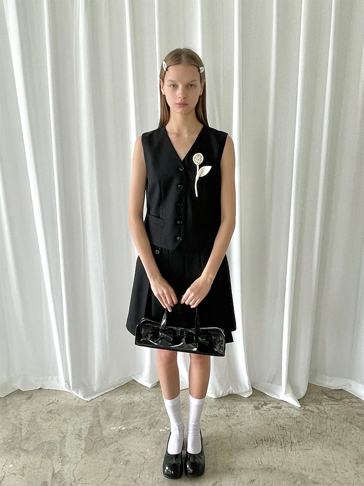 

Bla Fine Spun Wool Vest Skirt Set PFF GIRL Faionable Ele Workwear for Women in Their 30s Summer Collection 2024