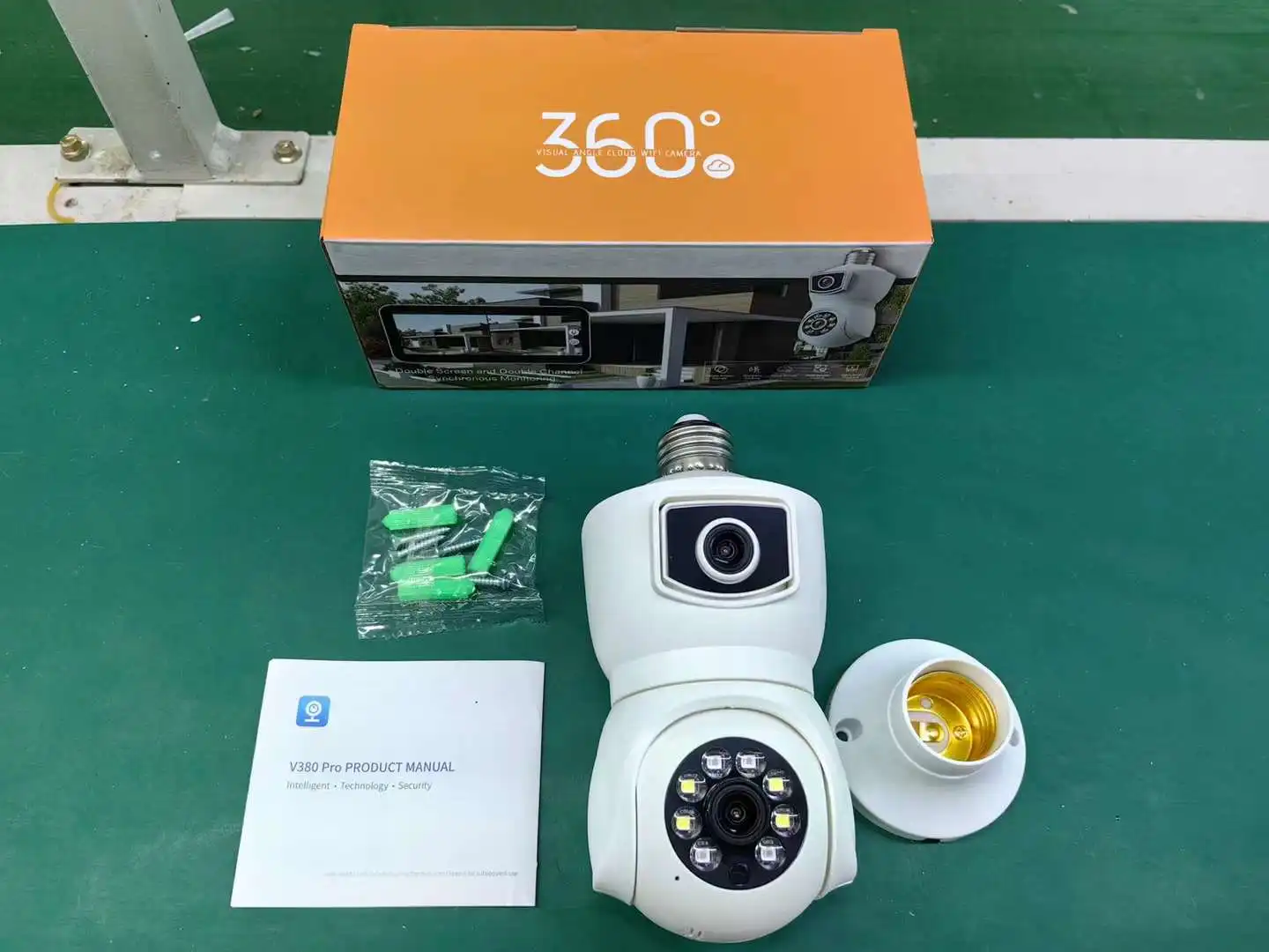 

4MP V380pro APP Dual Lens E27 Lamp Head Socket Full Color Wireless PTZ IP Dome Camera Security CCTV Baby Monitor