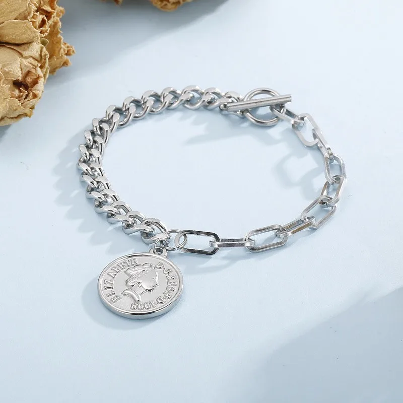 Queen Elizabeth II Commemorative Bracelets Stainless Steel Queen Decorations Women Girl Gold Plated Chain Link Bracelet Jewelry