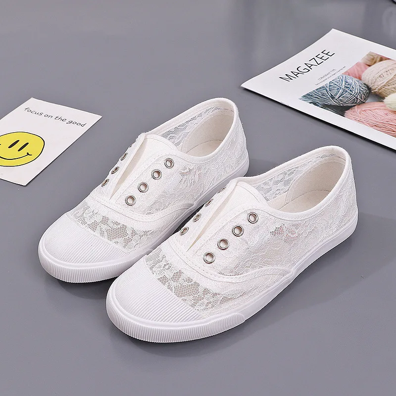 Chaussures en toile blanches à la mode pour femmes, baskets plates d'été ajourées et respirantes, baskets décontractées à enfiler, mocassins féminins WSH5745