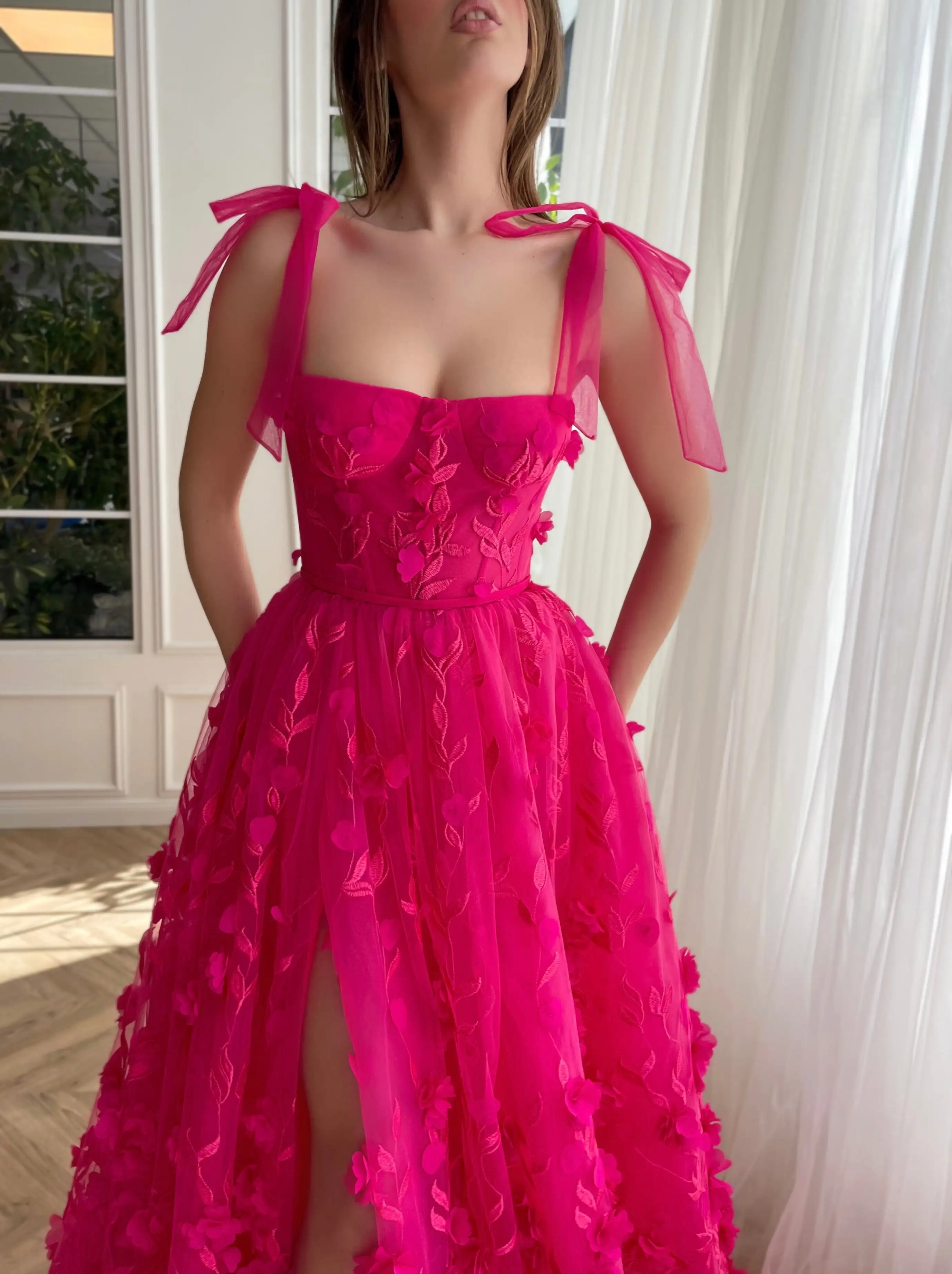 Sweetheart Applique Tulle Homecoming/Graduation Ball Gown Spaghetti Straps A Line abito da ballo lungo fino al pavimento per abito da festa da donna