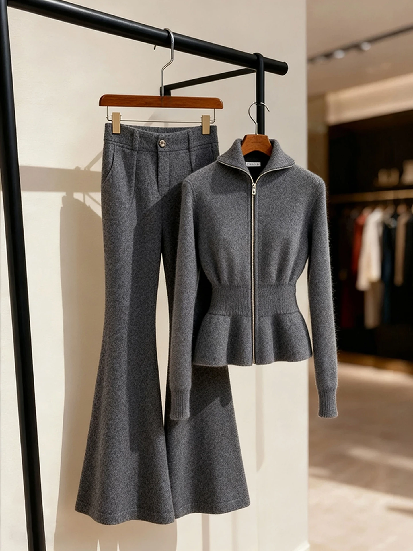 

Elegant Grey Sweater Pants Set Women's Soft Cozy High Waist Trousers Luxury Fashion Autumn Winter Outfit Casual Wear