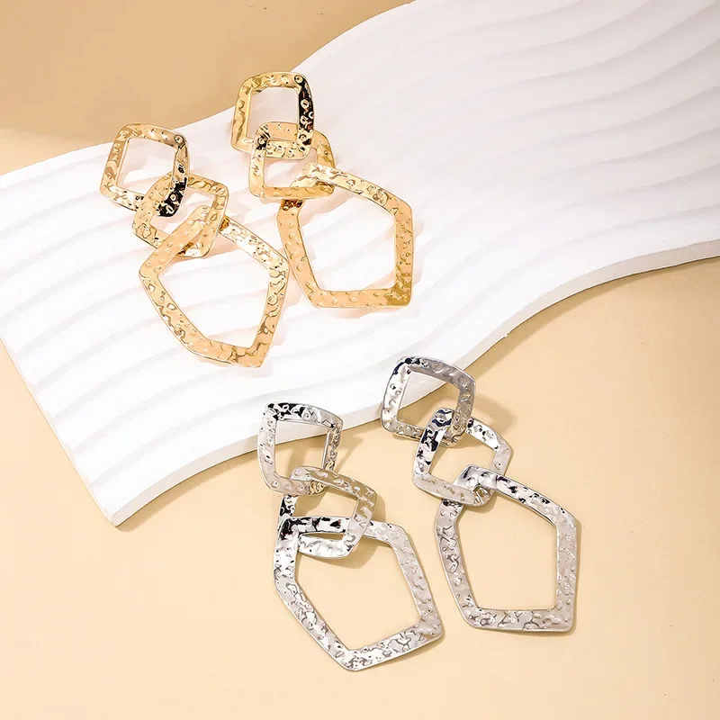 

Irregular Geometric Diamond Earrings for Women Exaggerated Fashion Personality Retro Temperament Earrings Wholesale