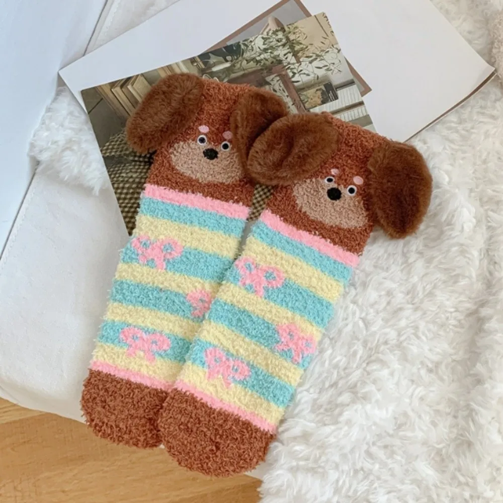 Süße Streifen Welpenohren Korallen Fleece Socken Plüsch Polka Dot Hund verdicken Samtsocken weiche warme Bodensocken Mädchen