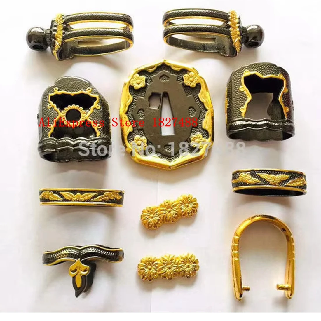 Um conjunto japonês sabre militar espada acessórios liga tsuba menuki fuchi kashira para shigunto tachi katana wakizashi acessório