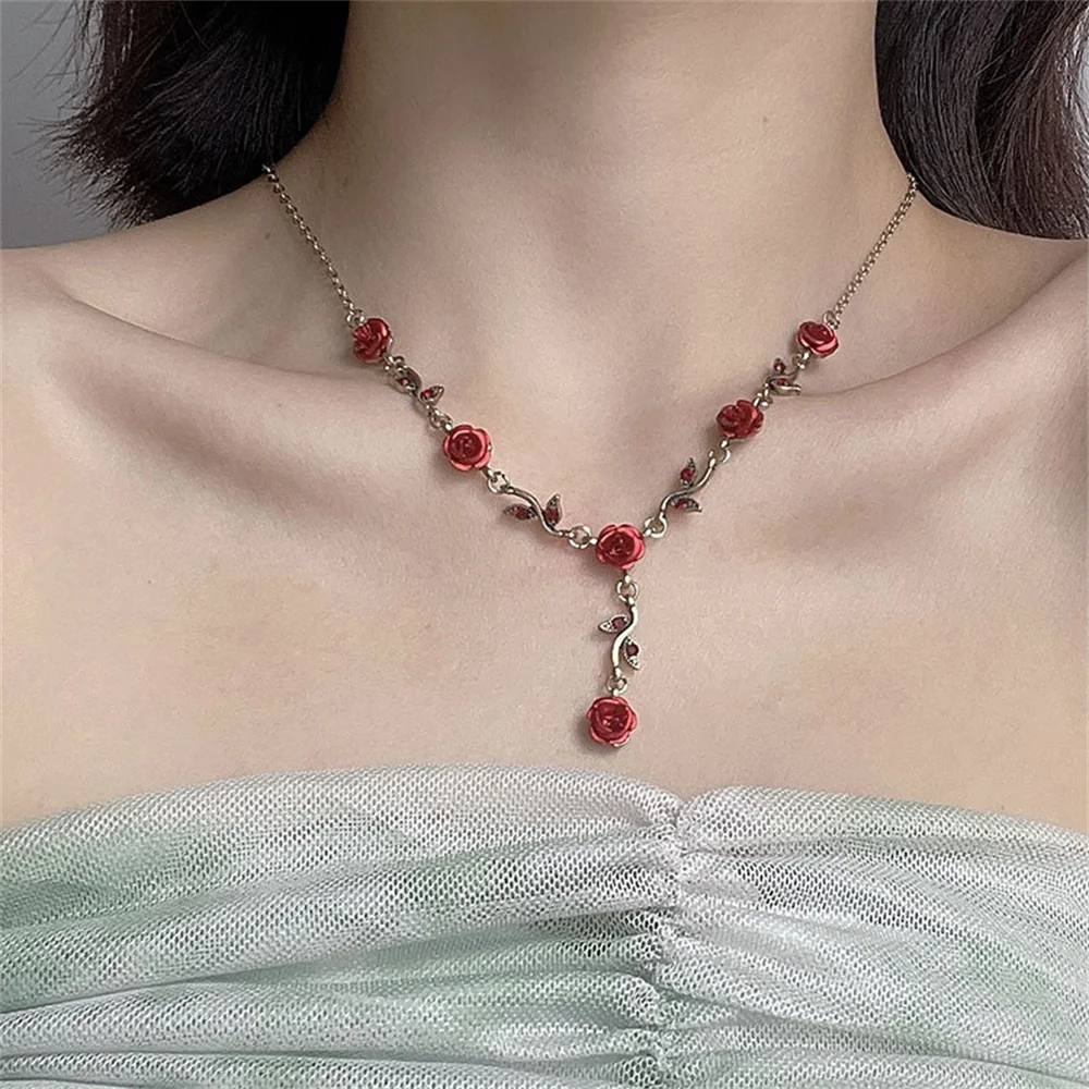 French Retro Bronze Color Y2K Necklace Gothic Red Rose Clavicle Chain Choker Acrylic Flower Pendant Elegant Jewelry Wholesale