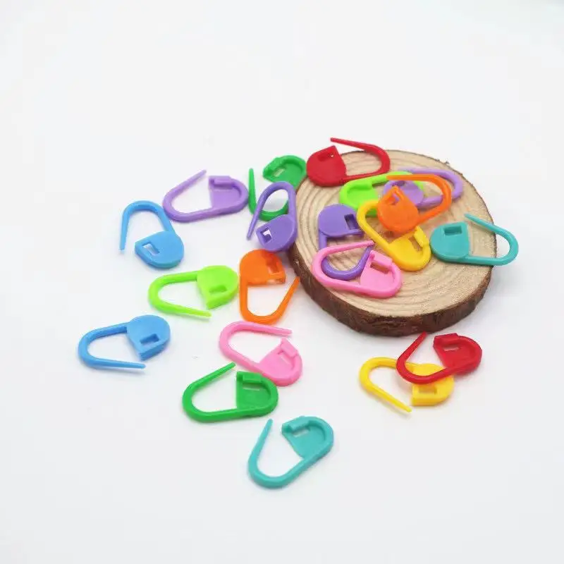 100Pcs Mini Knitting Crochet Locking Stitch Markers / Can Also Be Used as A Nappy Pin on A New Baby Greeting Card  AA7789