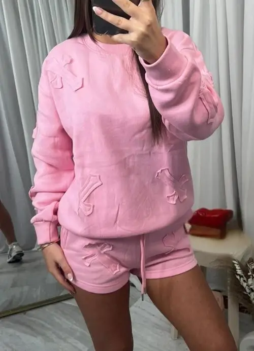 

Decal Decoration Round Neck Long Sleeved T-Shirt and Casual Lace Up Shorts Set for Autumn Women's Casual 2-Piece Set