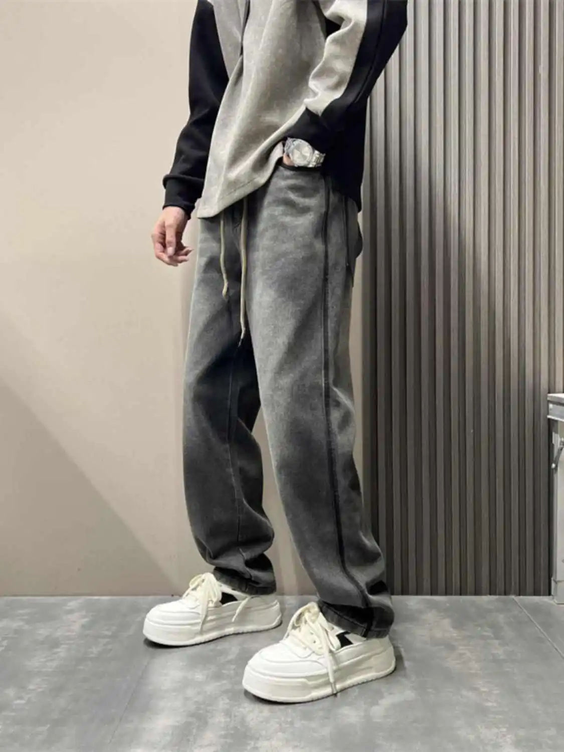 Brand Man Luxury 2026 Spring New Light-colored Washed Jeans Men's Drape Loose Vintage Thin Straight Scimitar Denim Trousers