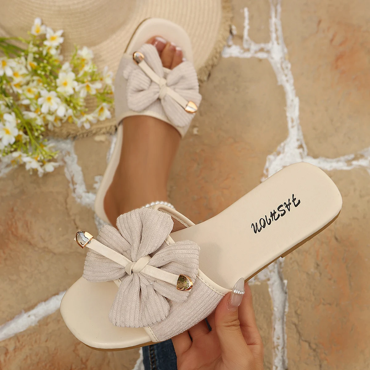 Women's Summer Outdoor Beach Slippers Anti-Slip Breathable Lightweight Microfiber Upper Plastic Outsole Peep Toe Slip-On Flat