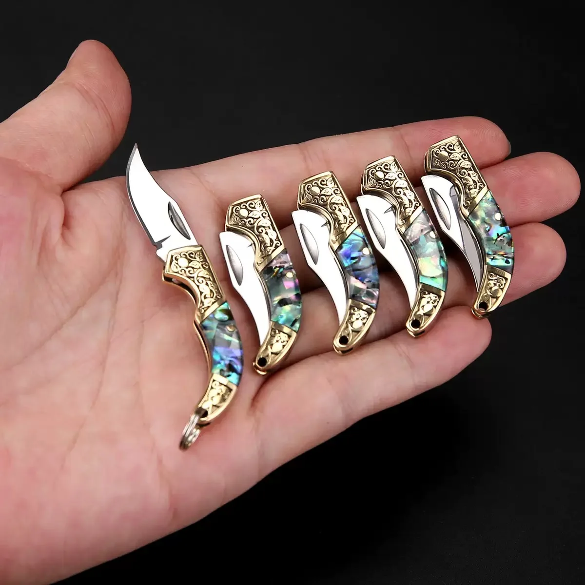Venta caliente nuevo Mini cuchillo de bolsillo plegable tallado de latón cuchillo portátil de viaje cuchillo llavero portátil