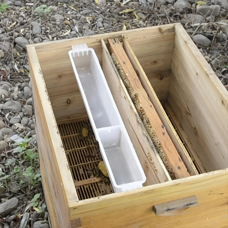 10Pcs Bee Feeder 1.32LB Large Capacity Anti-Drowning Beekeeping Water Feeder