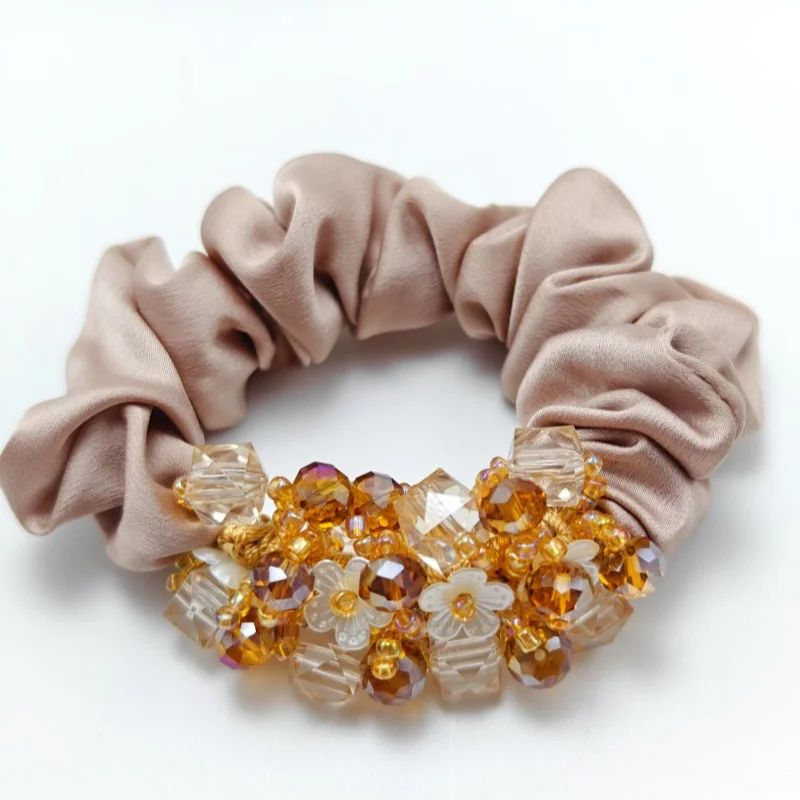 Neu eingetroffen: Luxuriöser Acryl-Blumen-Haargummi, Satin-Kristall-Pferdeschwanzhalter, modisches Haar-Accessoire für Damen – Detail 4