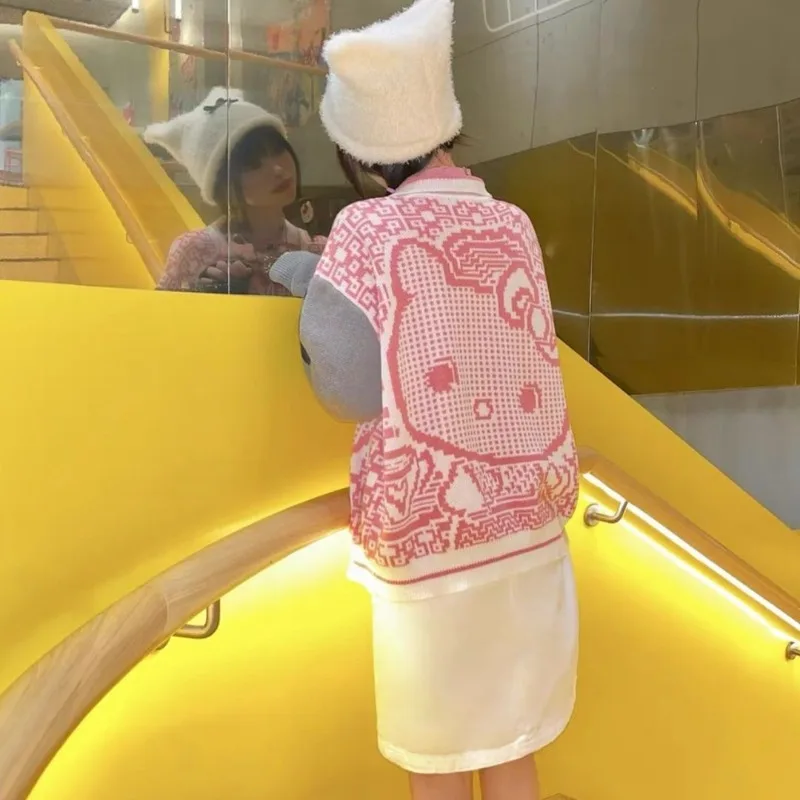 Cardigan lavorato a maglia da donna con stampa Sanrio Hello Kitty Giacca da donna coreana con cuciture a contrasto di colore Y2k Top maglione dolce cartone animato