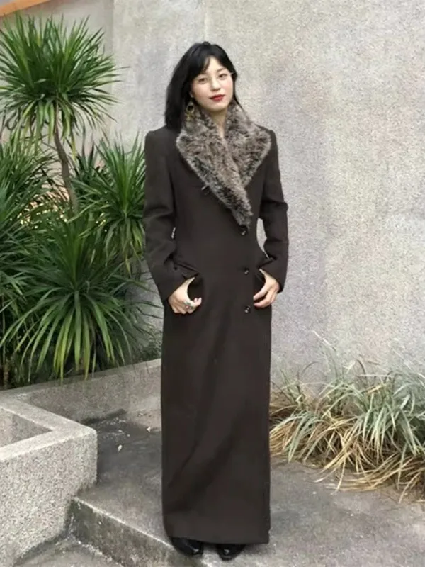 

Новое женское шерстяное пальто Mint Peach Aunt Wine Red с меховым воротником, длинное, ниже колена, осенне-зимнее, повседневное, модная верхняя одежда 2025