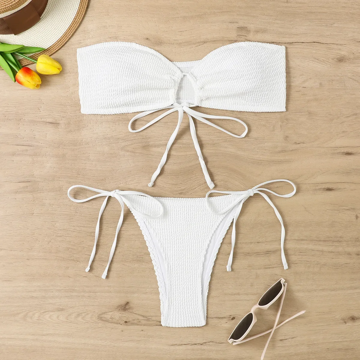 

Женские бикини-стринги из двух предметов, 2025 г., бюстгальтер с мягкой подкладкой, комплект бикини-бандо, белый, черный купальник, купальный костюм, женская пляжная одежда