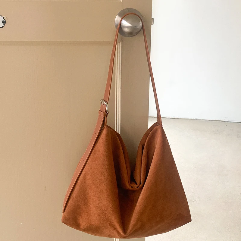 

Brown Suede Shoulder Bag for Women's Large Capacity Korean Popular Shopper Vintage Bags Female Winter Boston Tote 2026