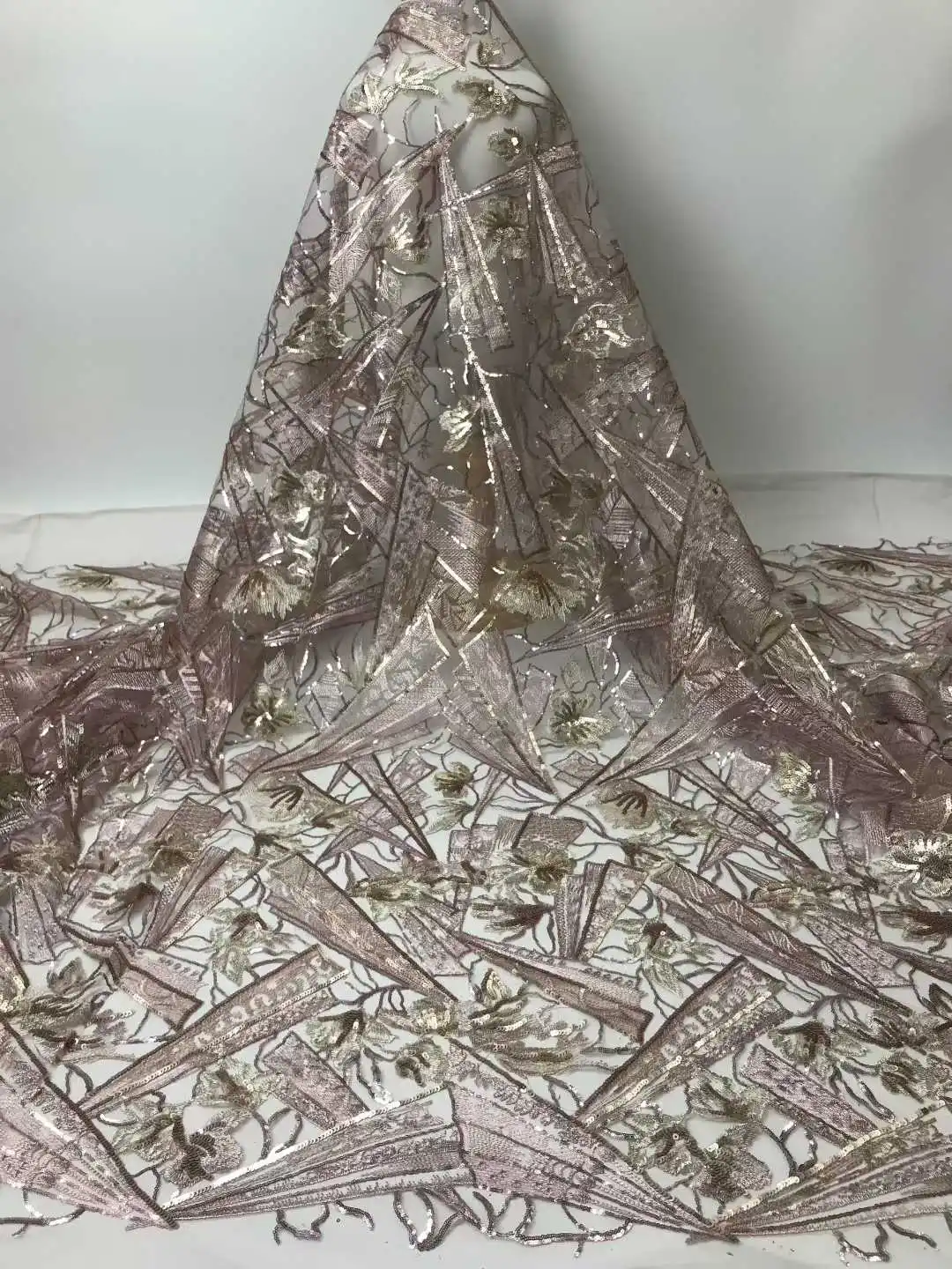 

Africa Nigerian Beaded French Mesh Lace With Sequins High Quality 2025 Embroidery Lace Sequins Lace For Wedding Dresses Women