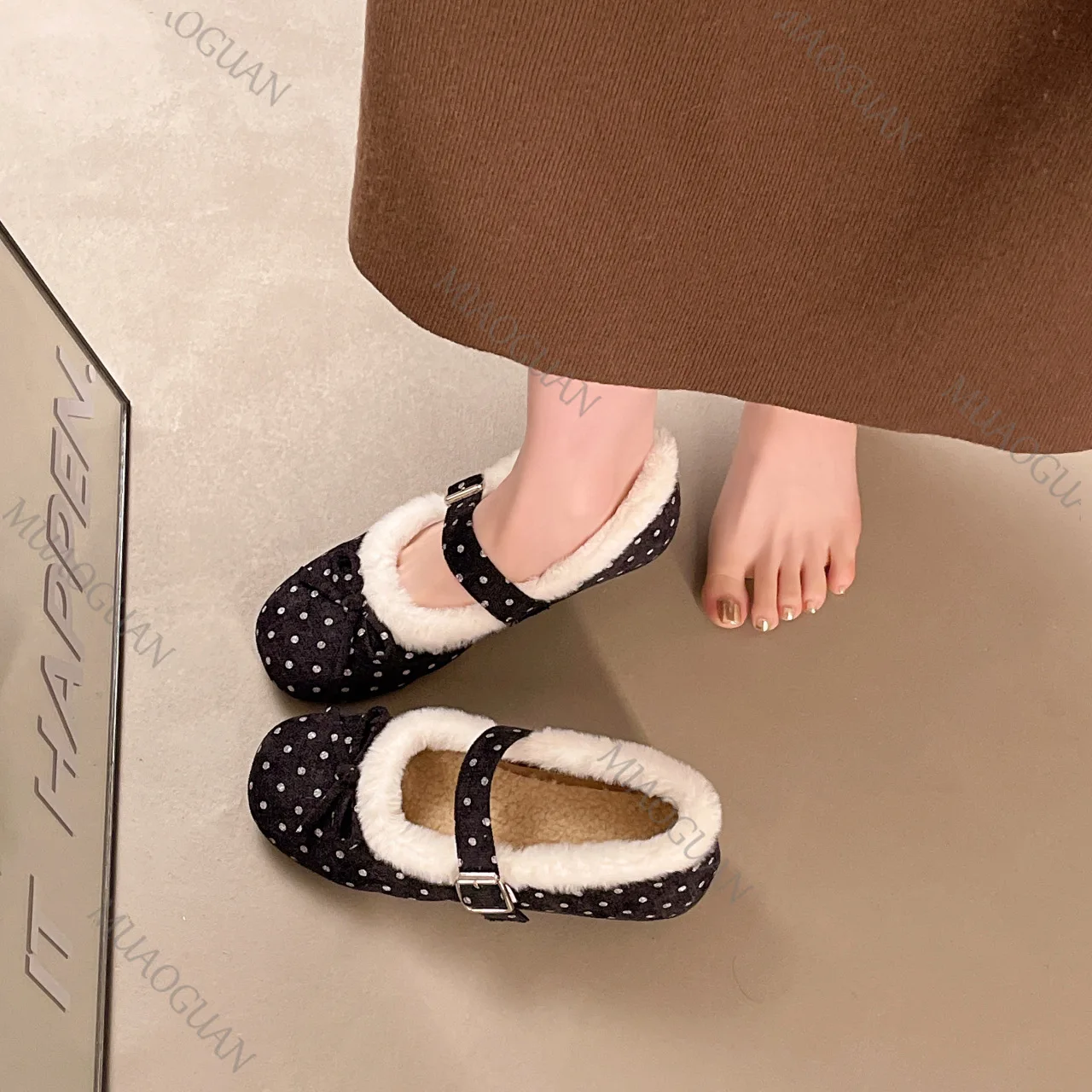 Elegant Polka Dot Plush Ballet Flats Winter Warm Women Retro Buckles Straps Lightweight Mary Jane Shoes Soft Sole Cotton Loafers - view 4