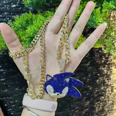 Dazzling Sonic Necklace: Gold chain + blue rhinestone - filled hedgehog pendant, perfect for gaming fans, cool bling accessory