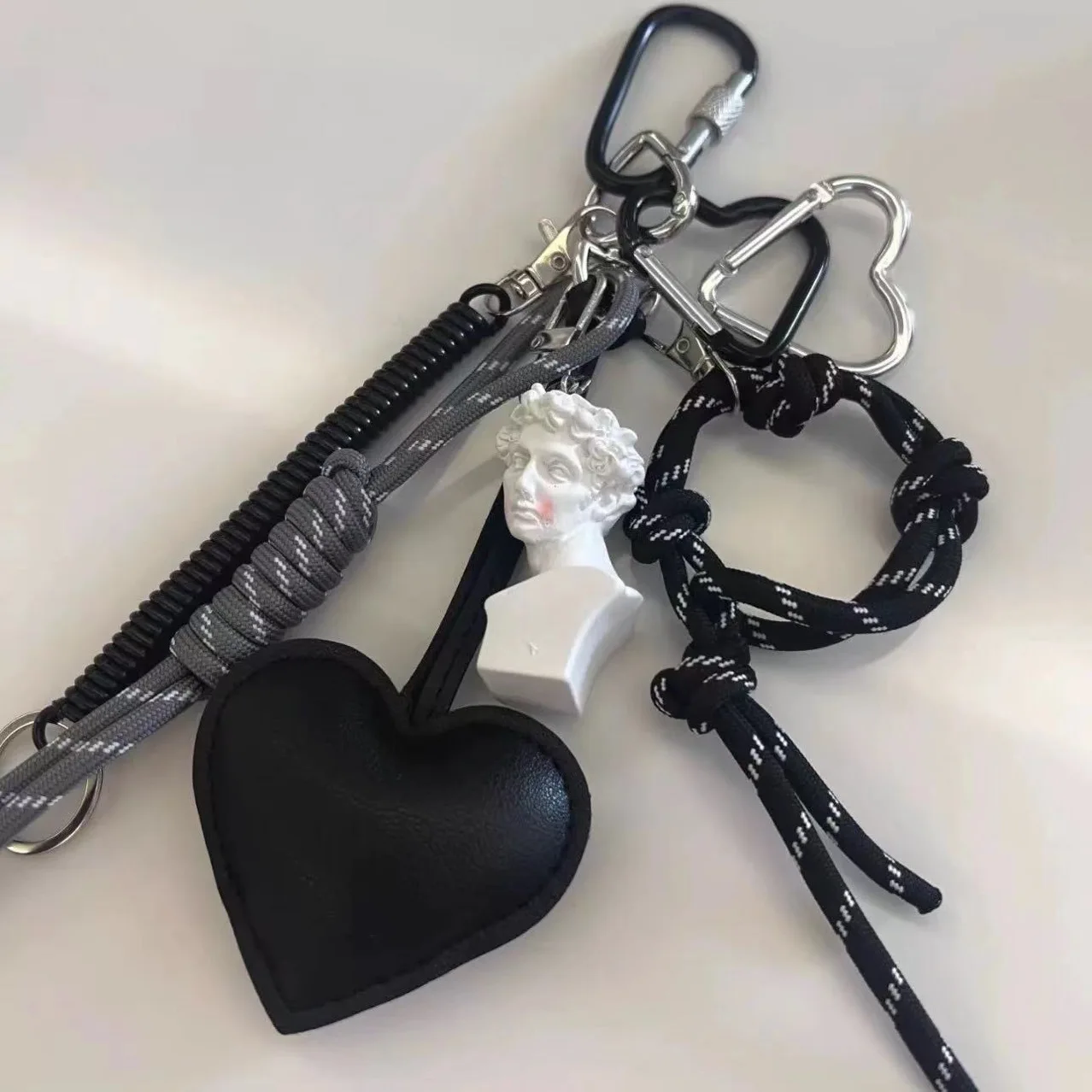 Minimalist Art David Statue Mickey Black and White Miu Rope Keychain Bag Pendant Car Keychain Male and Female Gifts