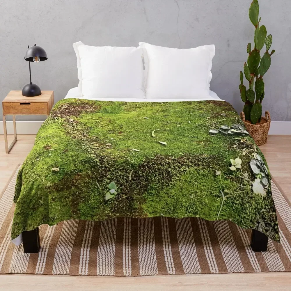 

World of Moss Throw Blanket blankets ands Plush Bed Fashionable Summer Blankets