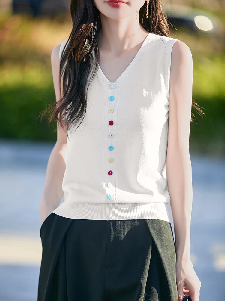 เสื้อกั๊กไหมน้ำแข็งถักทรงวี แขนกุด ทรงหลวม ช่วยพรางหุ่น สำหรับผู้หญิง ฤดูใบไม้ผลิ/ฤดูร้อน 2025 แฟชั่น ทันสมัย ใช้ได้หลากหลาย เหมาะกับการเดินทาง สีพื้น