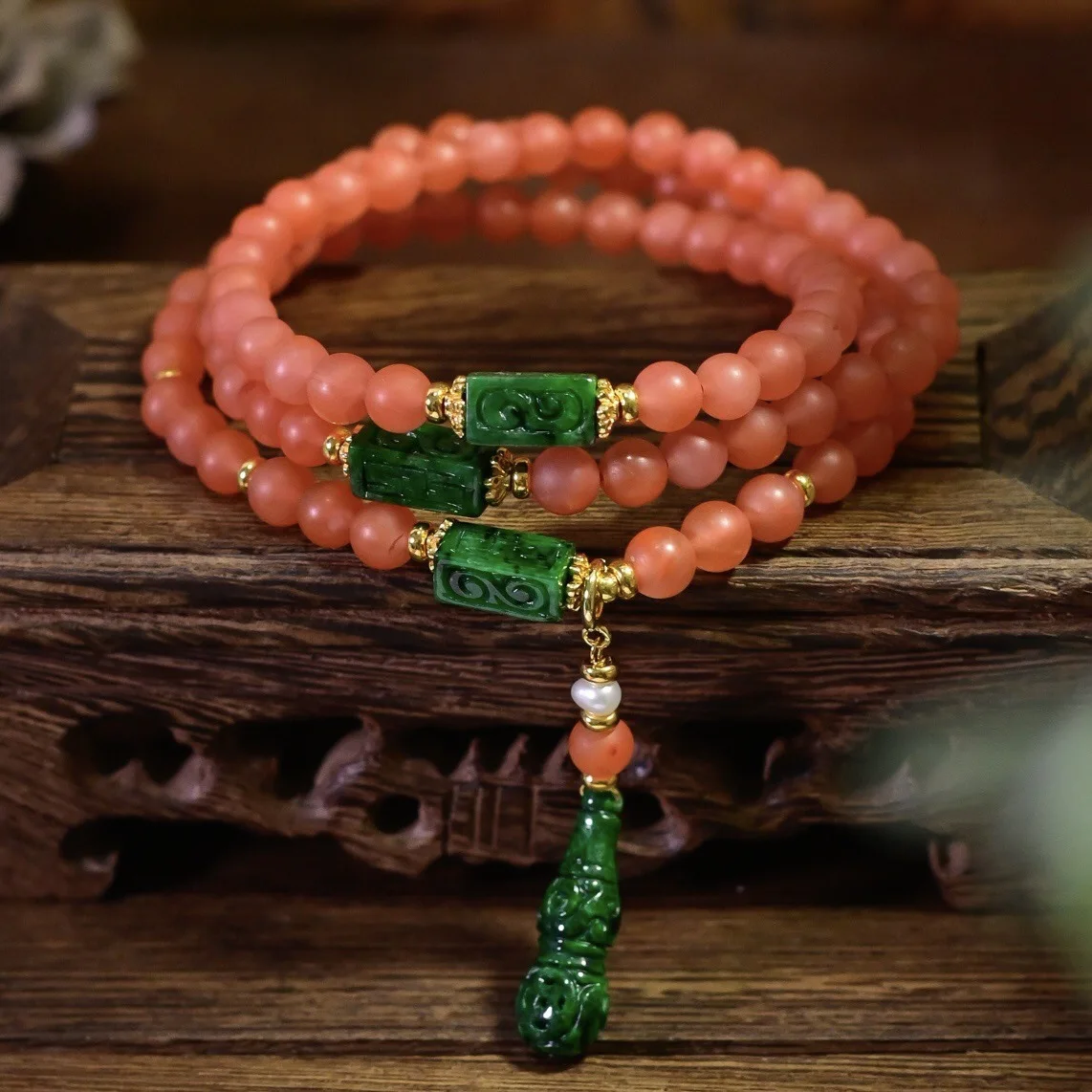 

Natural Baoshan Nanhong Agate Triple Bracelet Necklace, Jade Gourd Carved Pendant, Chinese Gemstone Jewelry Gift