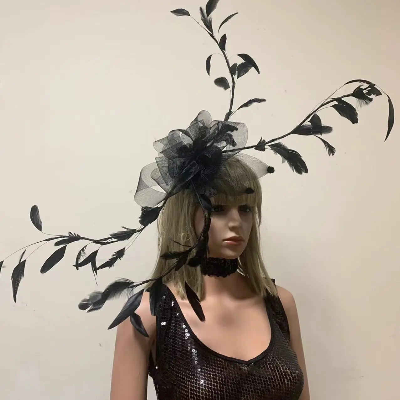 Handmade Feather Headdress Vintage Horse Will Exaggerate Big Hair Clip Hair Headpieces For Ascot Weddings Proms Derby Millinery