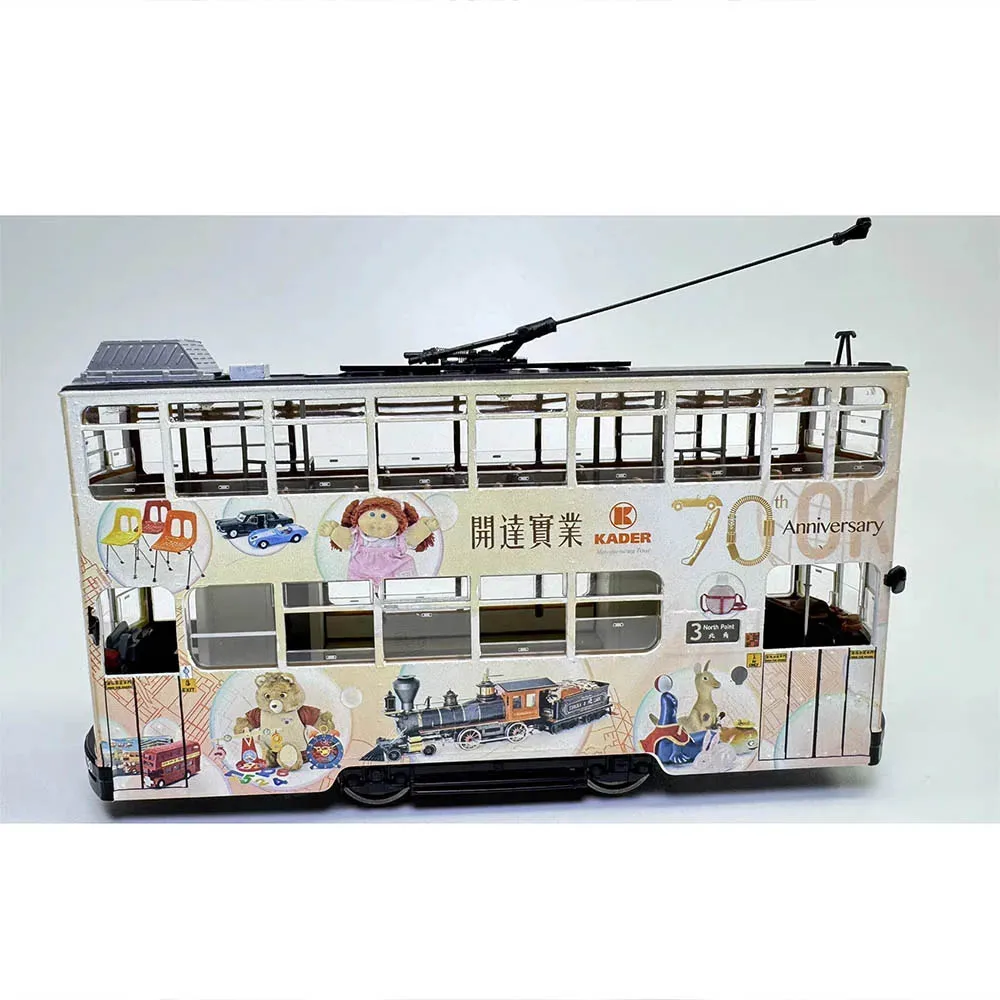 HO 1/87 Train Model BACHMANN Hong Kong Tram with Light Ding Ding Car Train Model Toy