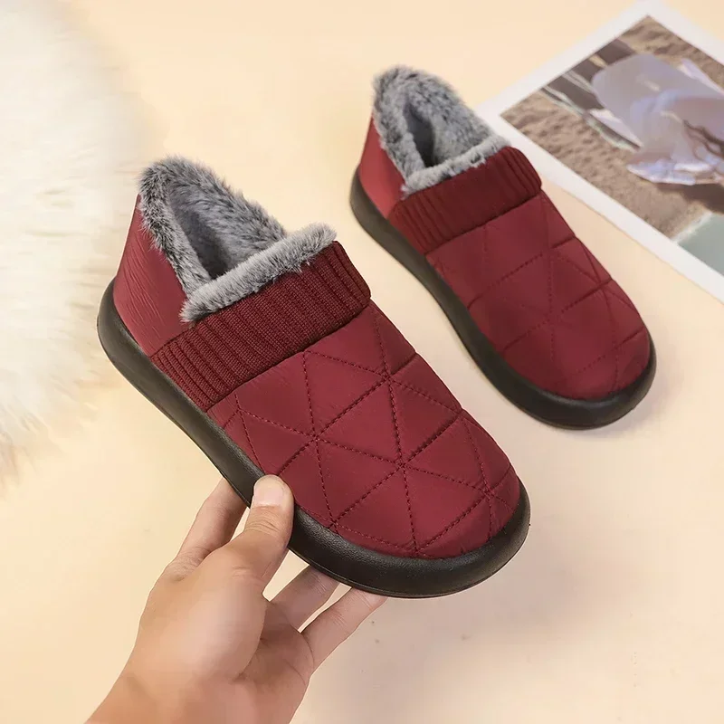 2024 Women's Winter Thickened Sports Shoes Comfortable and Lightweight Platform Shoes Ankle Black Warm Cotton Shoes