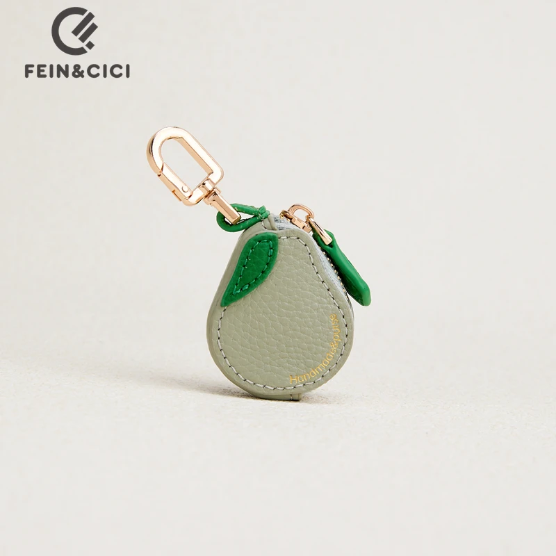 

Charming pear Mini fruit Coin Purse genuine leather Charm with Keychain Sweet Style peach mini pouch for airtag women girl gift
