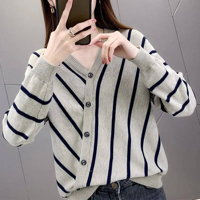 Herbst Winter Casual Gestreiften Pullover Frauen Langarm V-ausschnitt Lose Gestrickte Pullover Alle-spiel Taste Mode Weibliche Tops 2022