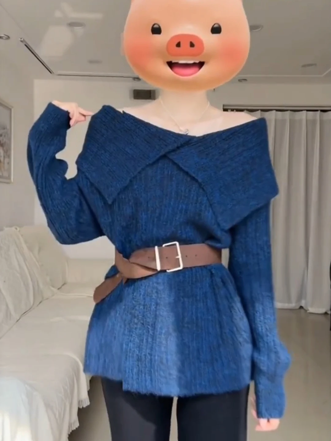 

Мягкий синий вязаный свитер на одно плечо, женский осенне-зимний длинный свитер с отложным воротником, повседневный удобный модный топ