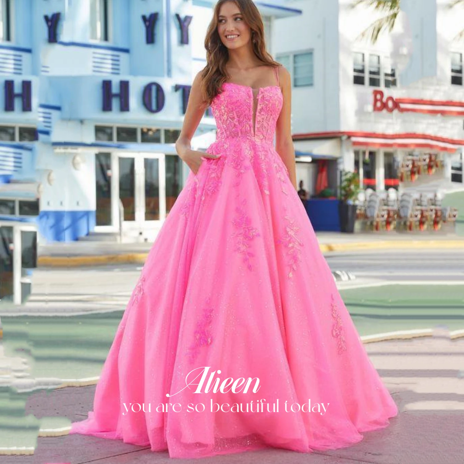 

Aileen Applique Luxurious Evening Wedding Dress Party Evening Elegant Luxury Celebrity Hot Pink Line A Prom Backless Ball Gowns