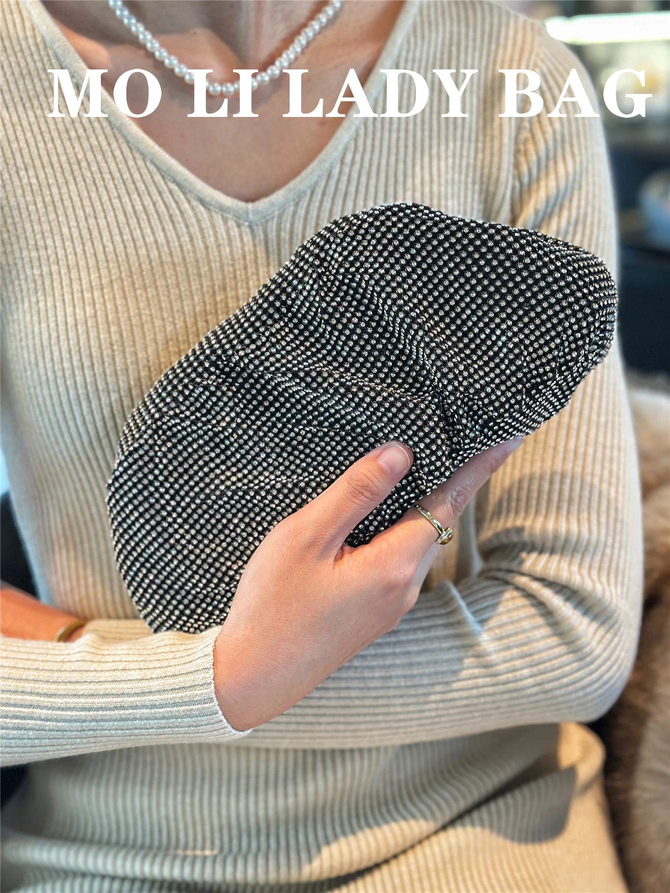 Handmade Metal Embellished Cloud Shape Dumpling Bag Diamond Studded Evening Clutch Single Shoulder Crossbody Bag for Women